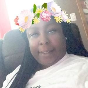 Meet your Posher, Keisha